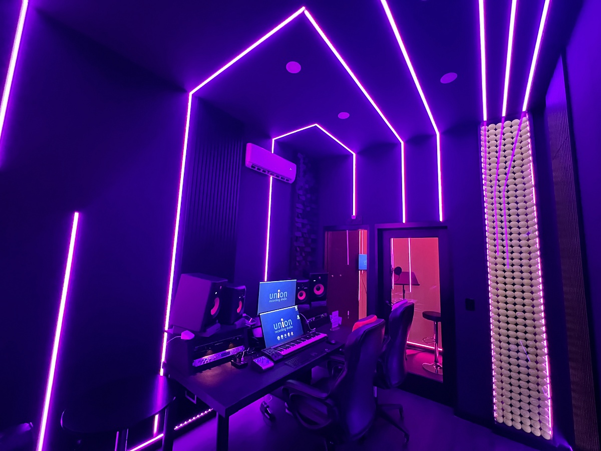 The Ultimate Guide to Recording Your Podcast in a Professional Studio